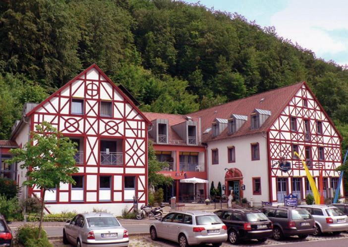 Behringers Freizeit - Und Tagungshotel 괴스바인슈타인 외부 사진